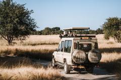 namibia-lodge-tours-vehicle-mobile